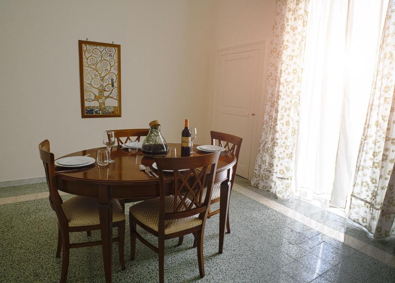 Corte Nicolaiana Apartments By Wonderful Italy Бари Экстерьер фото